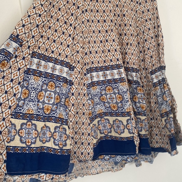 Daisies Flowy Sun dress with bohemian geometric print size small - Picture 3 of 13